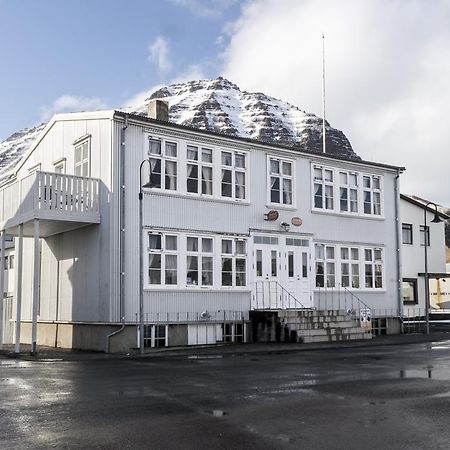 Einarshusid Guesthouse Bolungarvík المظهر الخارجي الصورة