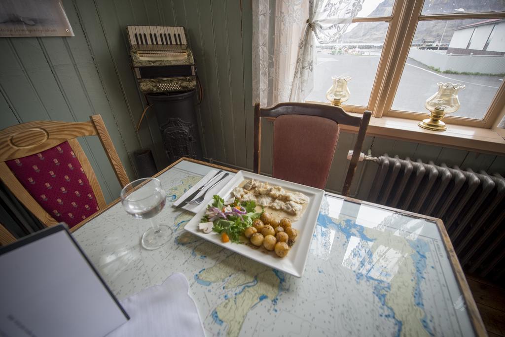 Einarshusid Guesthouse Bolungarvík المظهر الخارجي الصورة