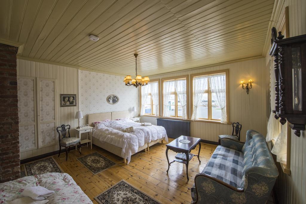 Einarshusid Guesthouse Bolungarvík المظهر الخارجي الصورة