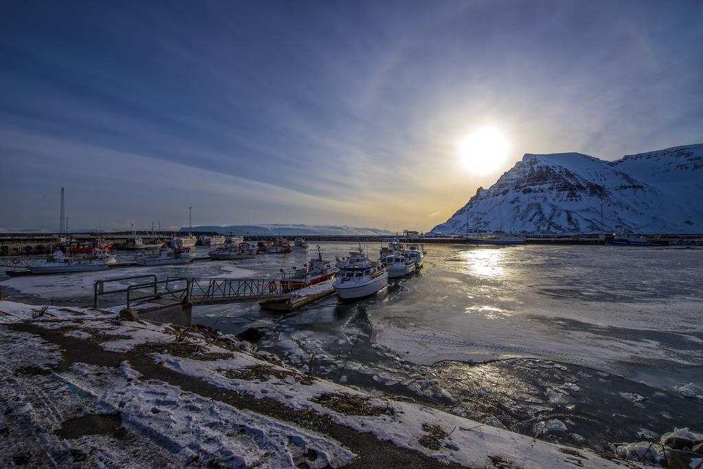 Einarshusid Guesthouse Bolungarvík المظهر الخارجي الصورة