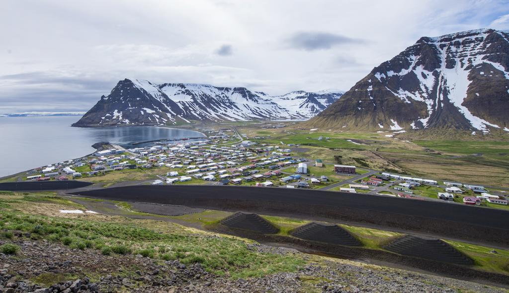 Einarshusid Guesthouse Bolungarvík المظهر الخارجي الصورة